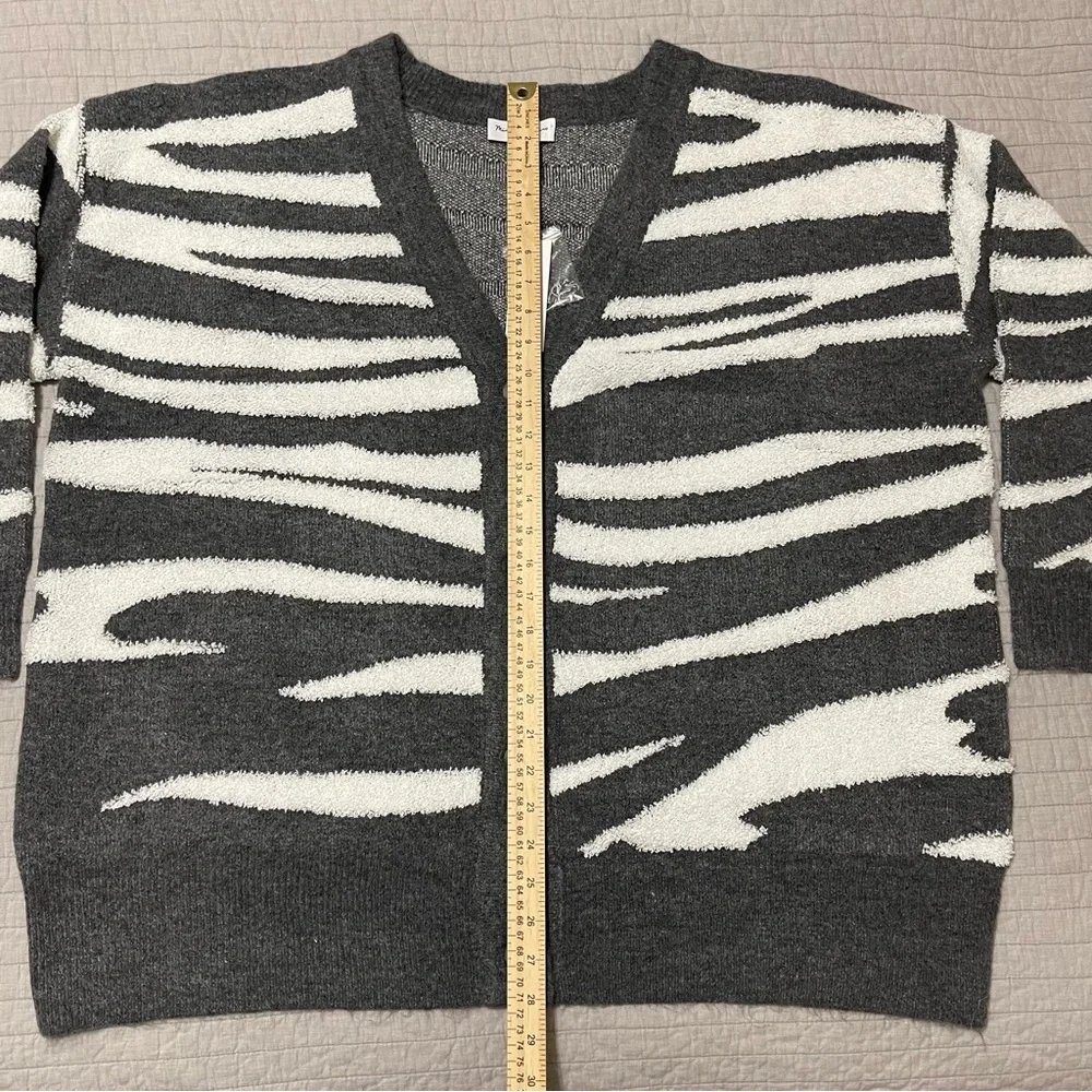 Michael Stars Charcoal Combo Nell Cardigan Zebra Thick Sweater Size 2X - Picture 8 of 10